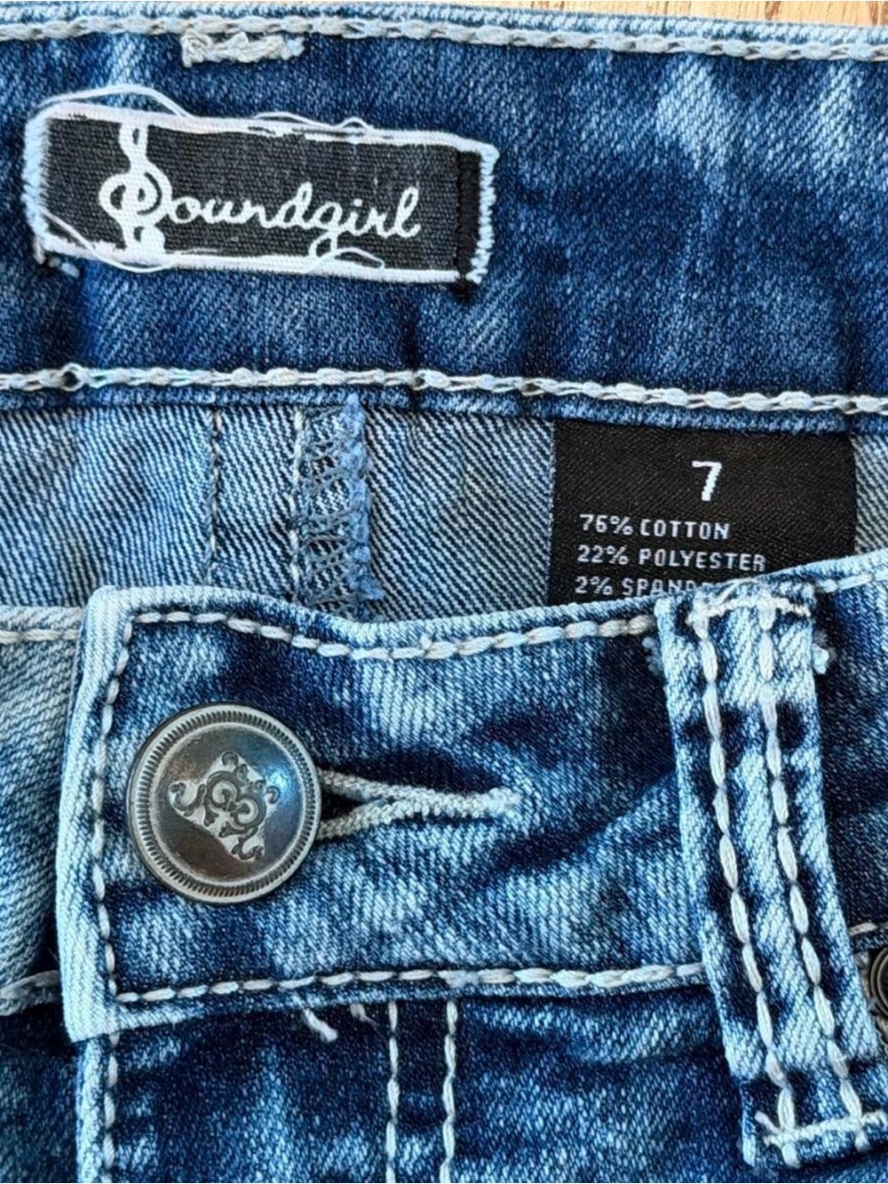 Soundgirl Light Blue Embroidered Denim Shorts - Picture 4 of 4